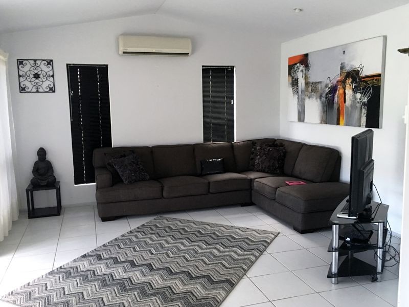 51 Cinnamon Drive, Glenella QLD 4740