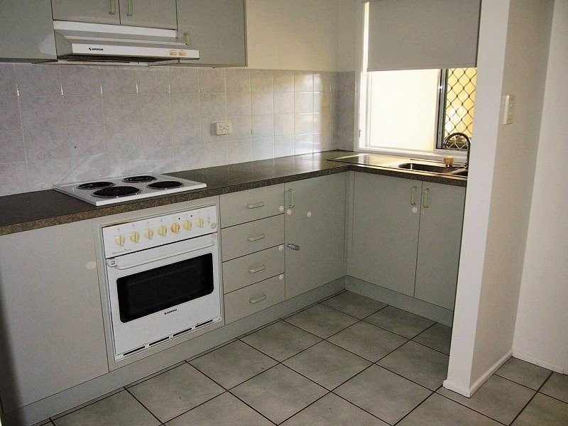 2/21 Macdonald Street, South Mackay QLD 4740
