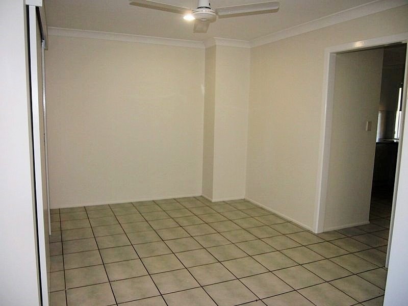 2/21 Macdonald Street, South Mackay QLD 4740