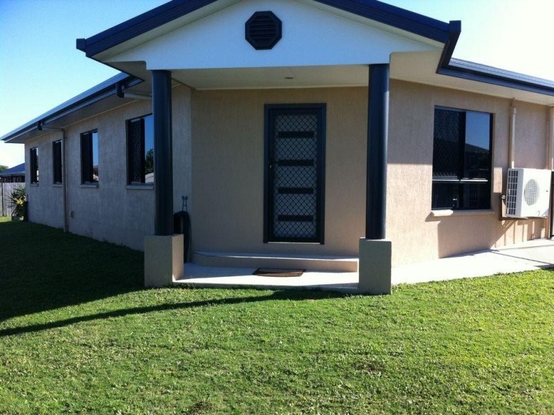 44 Hangan Street, Bucasia QLD 4750