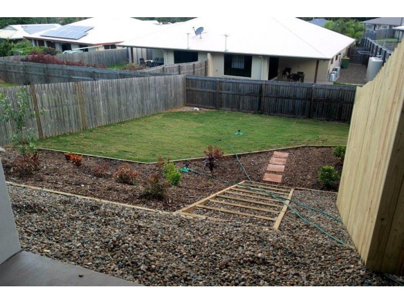 2/35 Jackson Street, Sarina QLD 4737