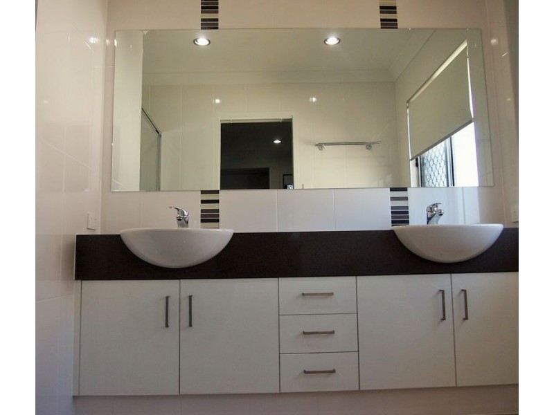 8/5 Canberra Street, North Mackay QLD 4740