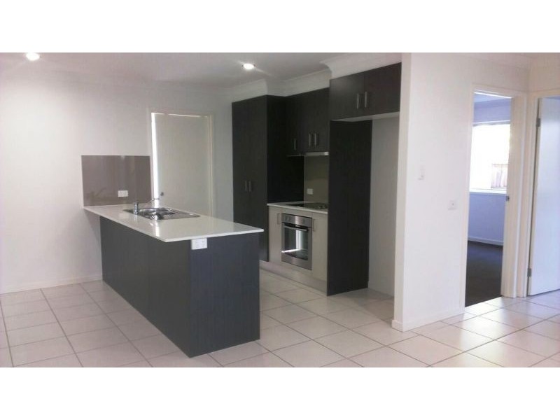 2/39 Downie Avenue, Bucasia QLD 4750