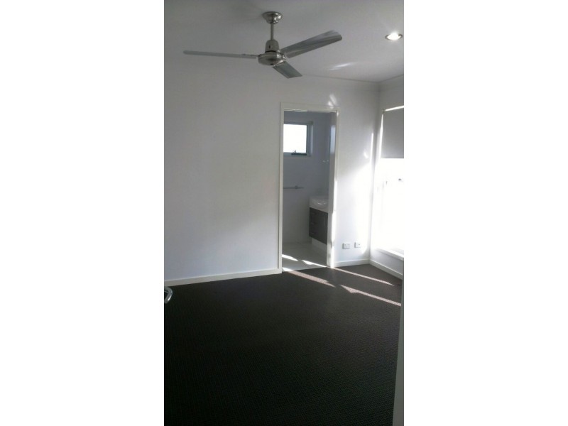 2/39 Downie Avenue, Bucasia QLD 4750