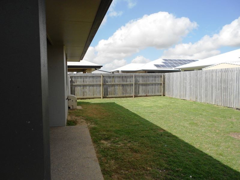 83 Canecutters Drive, Ooralea QLD 4740