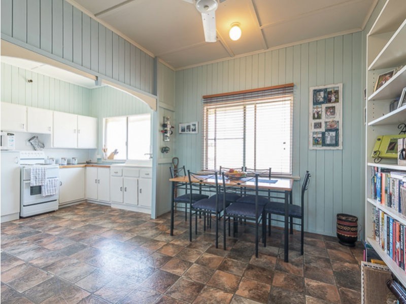 9 Steen Street, South Mackay QLD 4740