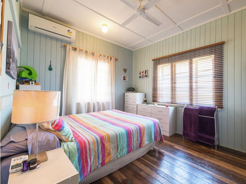 9 Steen Street, South Mackay QLD 4740