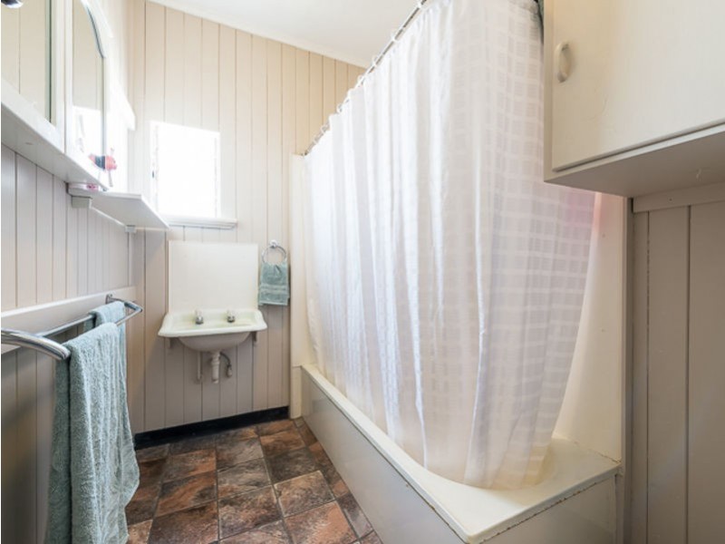 9 Steen Street, South Mackay QLD 4740