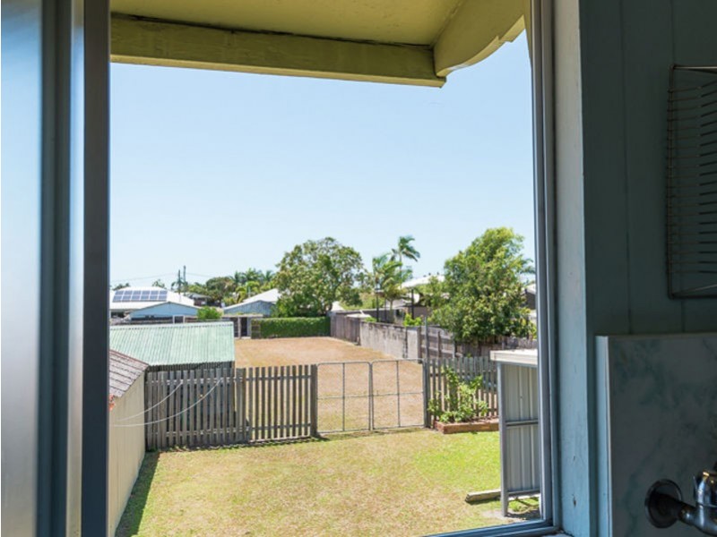 9 Steen Street, South Mackay QLD 4740