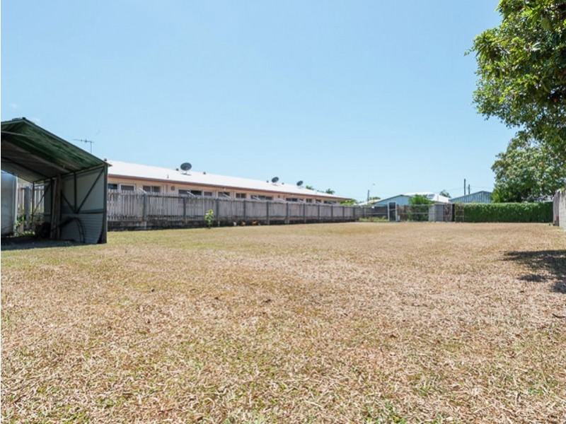 9 Steen Street, South Mackay QLD 4740