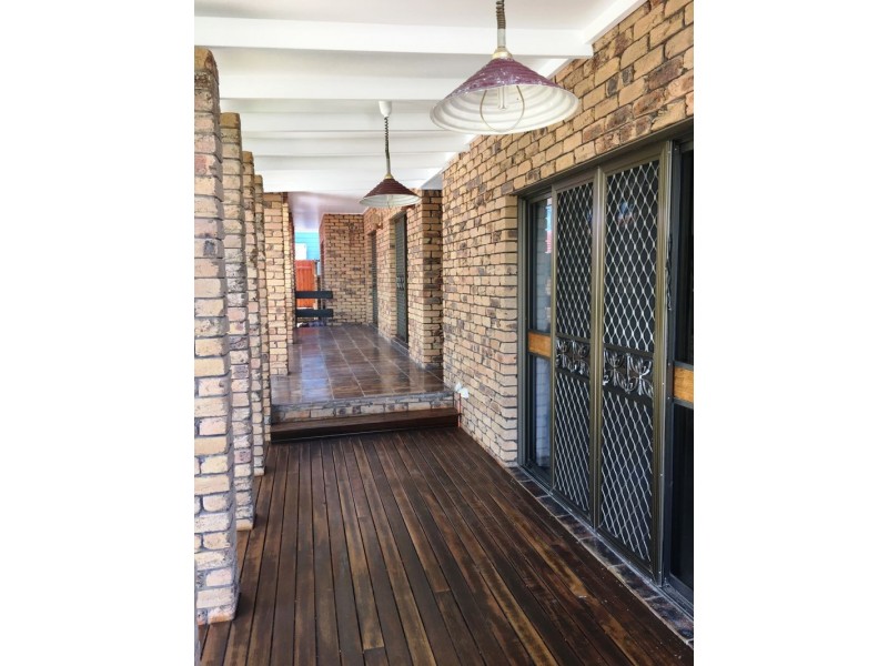 6 Gibbs Court, Mount Pleasant QLD 4740