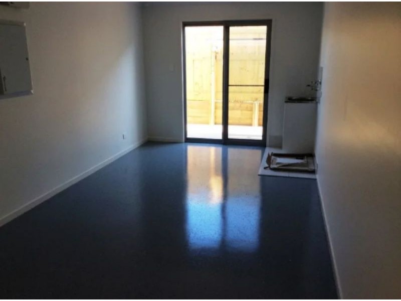 1/61 Caroval Drive, Rural View QLD 4740