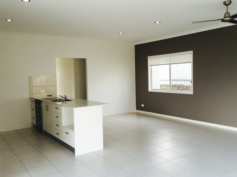 18 Northern Circuit, Rural View QLD 4740