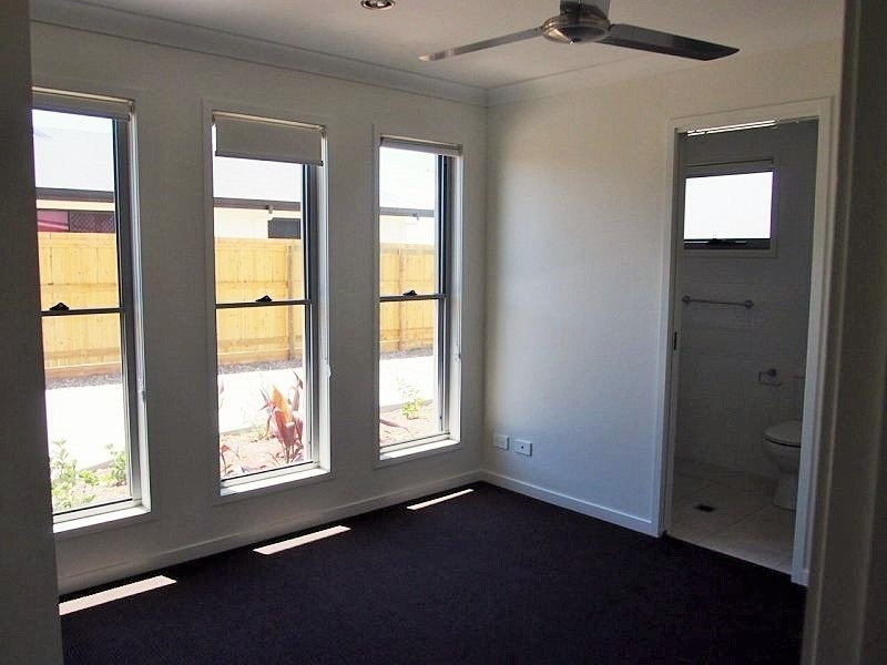 18 Benarid Drive, Ooralea QLD 4740