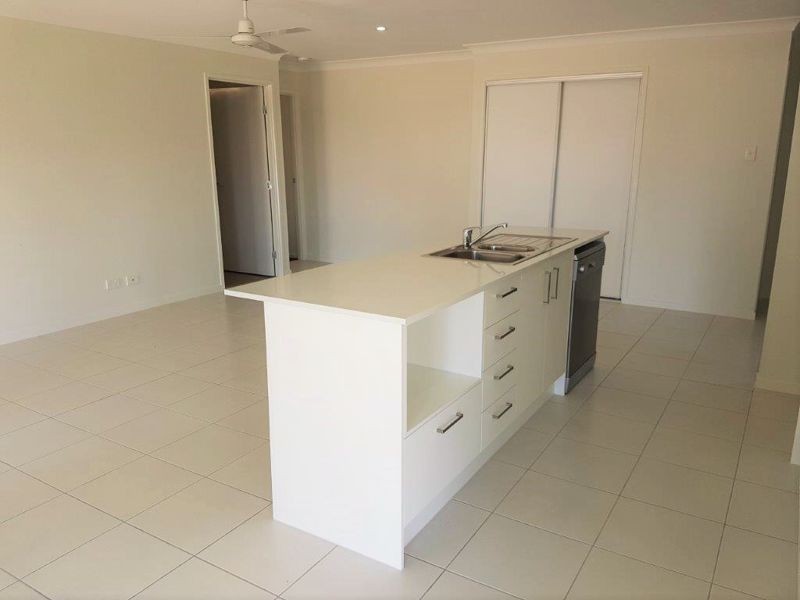 1/2 Kalbarri Cres, Peregian Springs QLD 4573