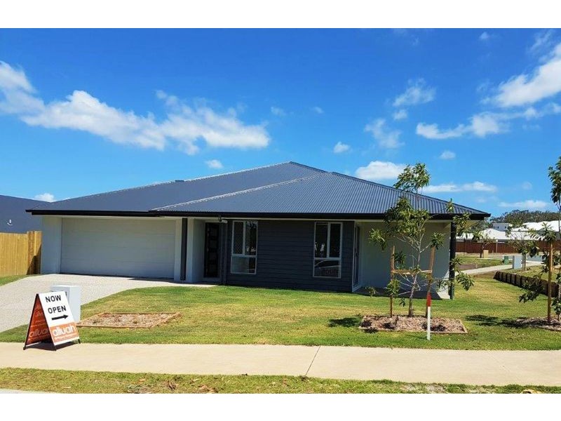 1/2 Kalbarri Cres, Peregian Springs QLD 4573