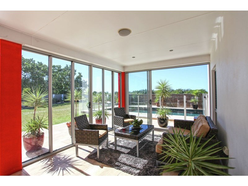 24 Reef Parade, East Mackay QLD 4740