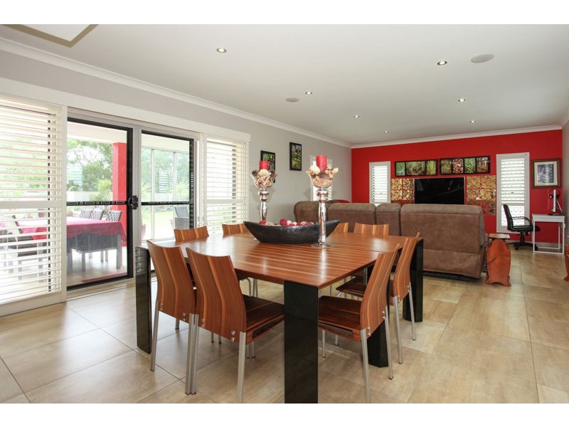 24 Reef Parade, East Mackay QLD 4740