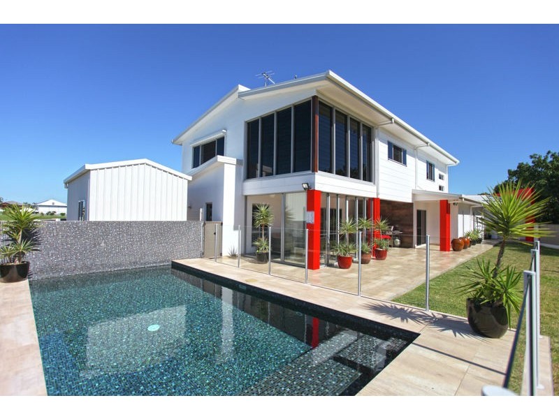 24 Reef Parade, East Mackay QLD 4740