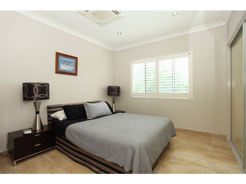 24 Reef Parade, East Mackay QLD 4740