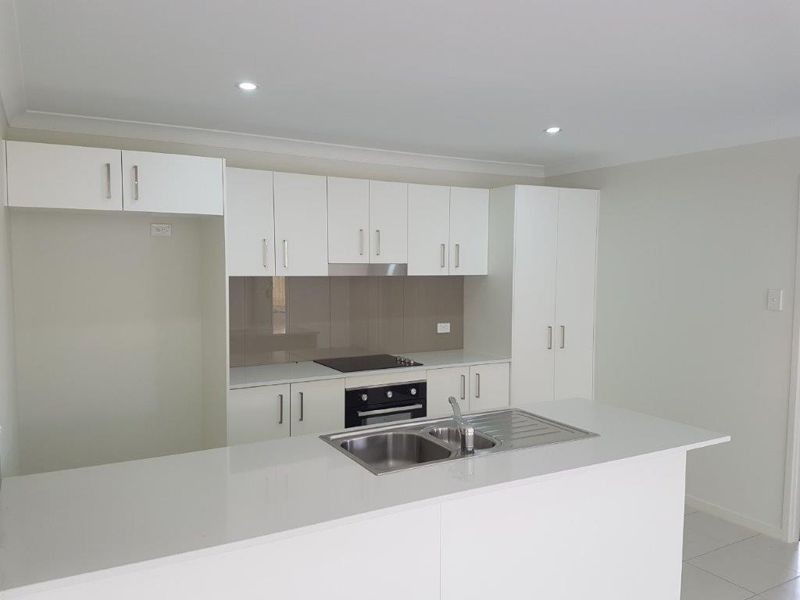 2/21 Laurina Way, Peregian Springs QLD 4573