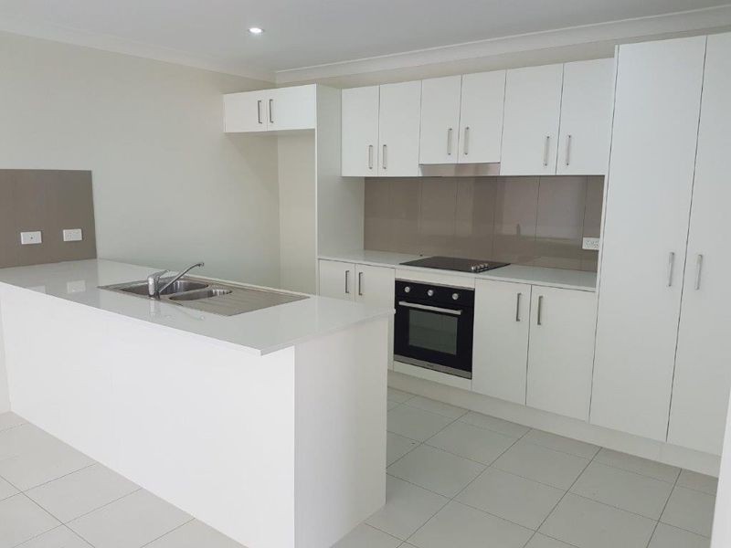 2/21 Laurina Way, Peregian Springs QLD 4573