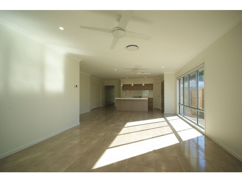 11 Woodswallow Crescent, Bli Bli QLD 4560