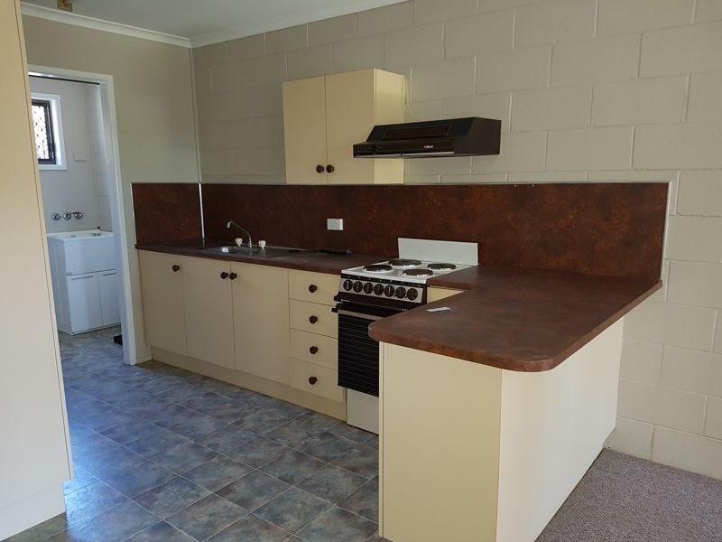 2/12 Elizabeth St, North Mackay QLD 4740