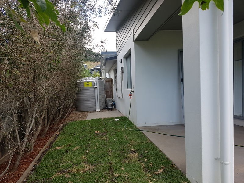 1/76 Cinnamon Drive, Glenella QLD 4740