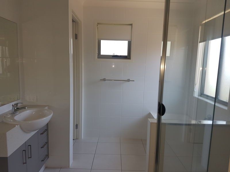 2/11 Sadlier Street, Walkerston QLD 4751