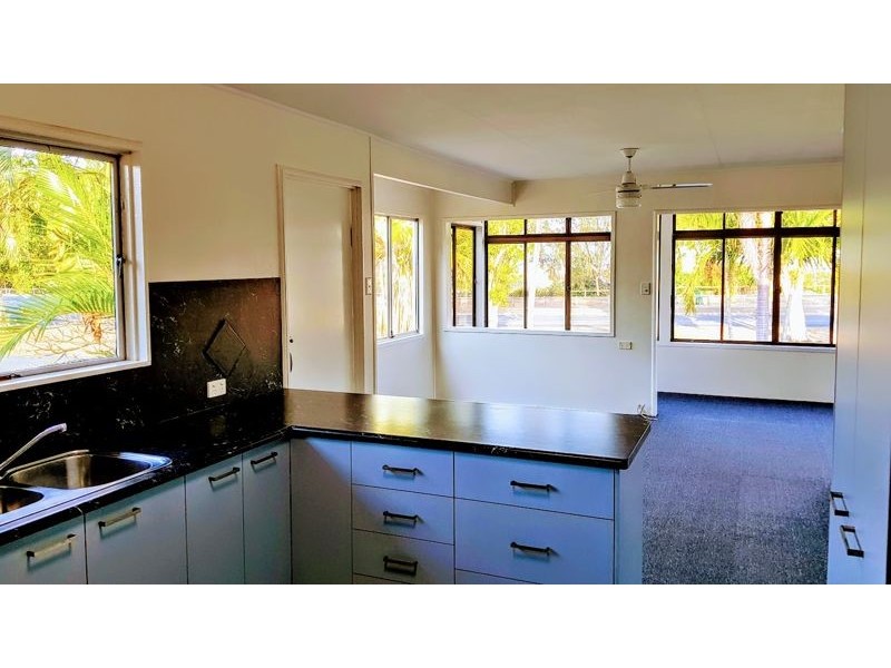 20 Binnington Esplanade, East Mackay QLD 4740