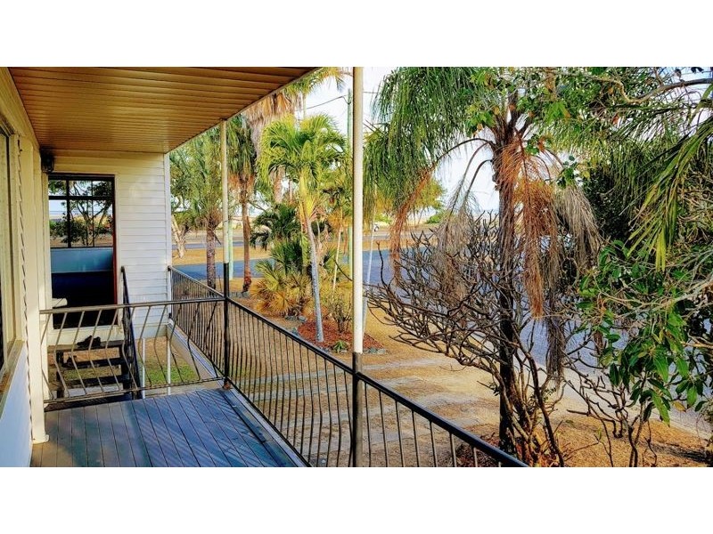 20 Binnington Esplanade, East Mackay QLD 4740
