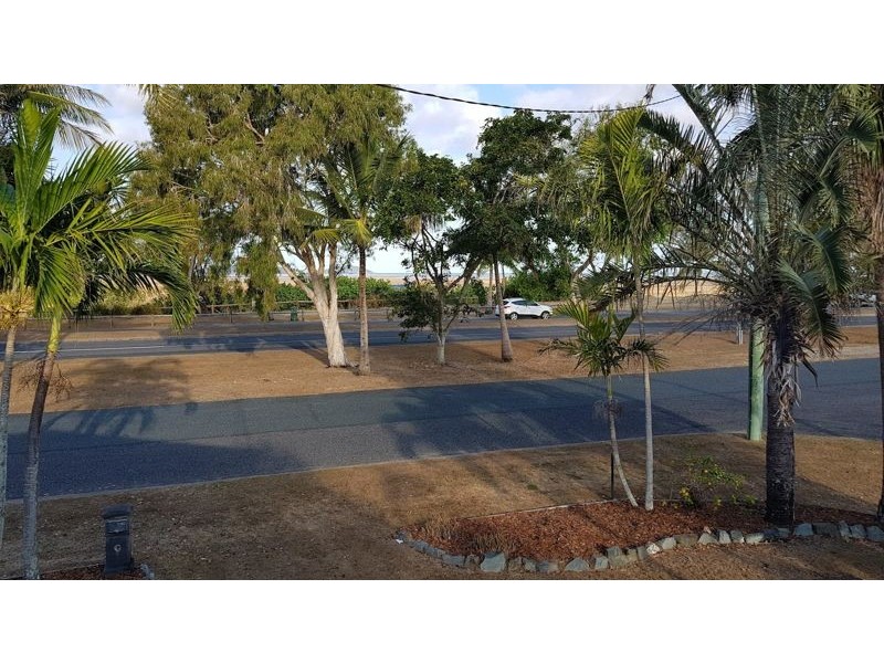 20 Binnington Esplanade, East Mackay QLD 4740