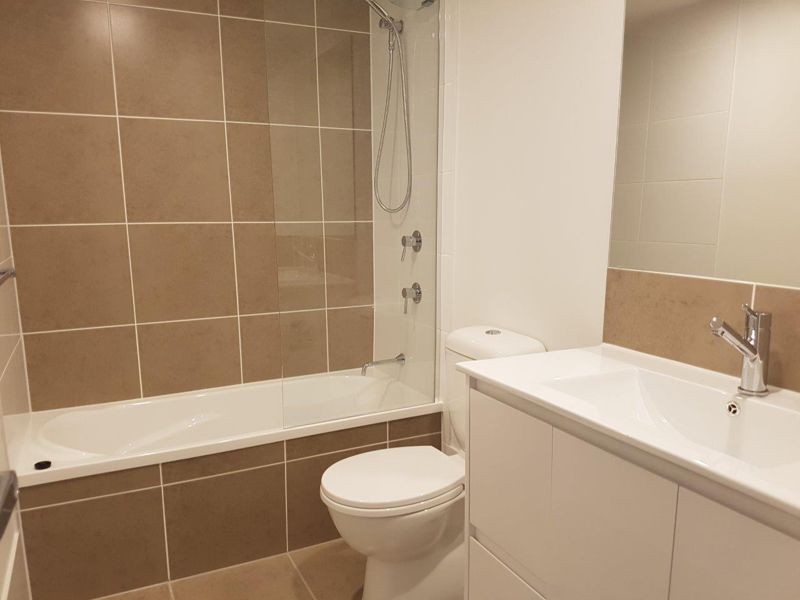 Unit 3/2 University Road, Mitchelton QLD 4053