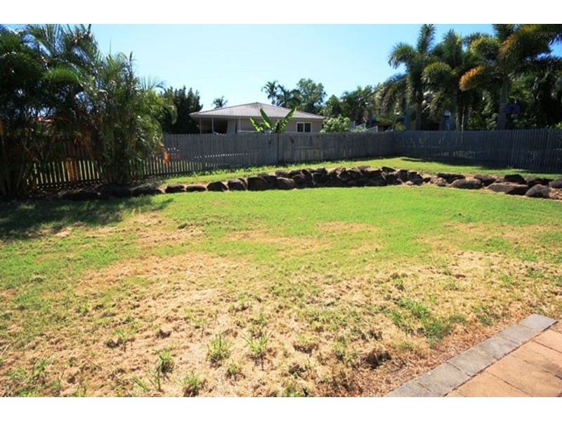 88 Slater Avenue, Blacks Beach QLD 4740