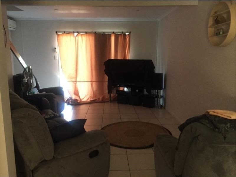 3/48 Pacific Esplanade, Slade Point QLD 4740