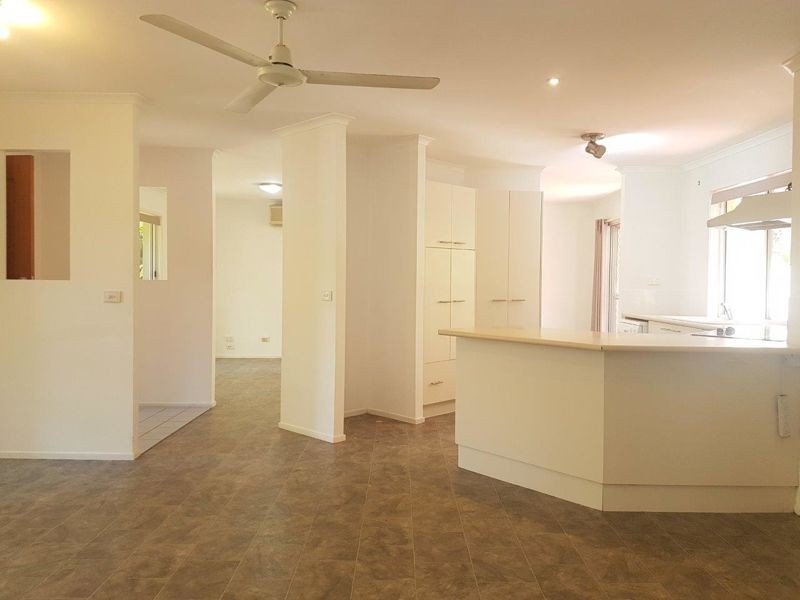 60 Lake Entrance Boulevard, Noosaville QLD 4566