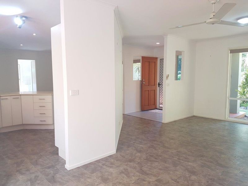 60 Lake Entrance Boulevard, Noosaville QLD 4566