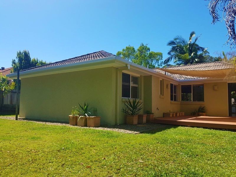 60 Lake Entrance Boulevard, Noosaville QLD 4566