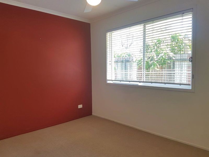 60 Lake Entrance Boulevard, Noosaville QLD 4566
