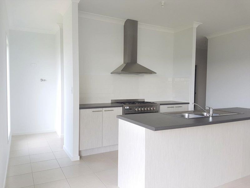 32 Steiner Crescent, Caloundra West QLD 4551