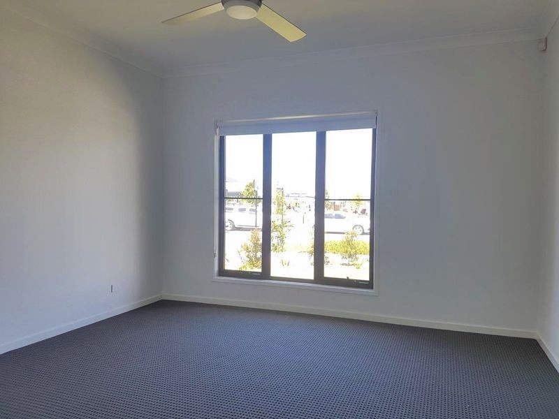 32 Steiner Crescent, Caloundra West QLD 4551