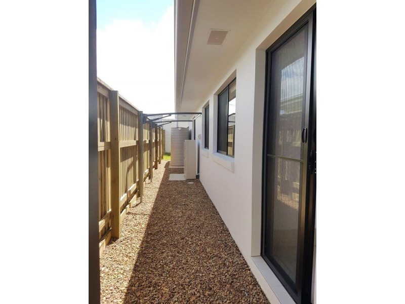 32 Steiner Crescent, Caloundra West QLD 4551