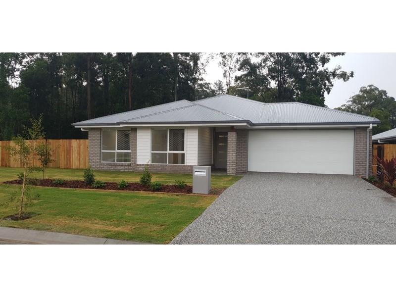 6 Echidna Court, Landsborough QLD 4550