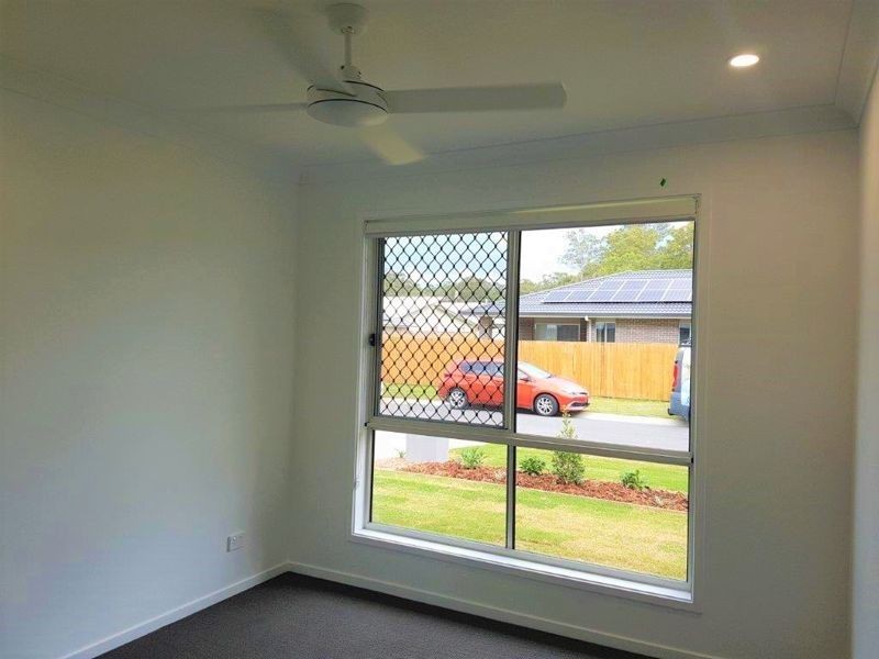 6 Echidna Court, Landsborough QLD 4550