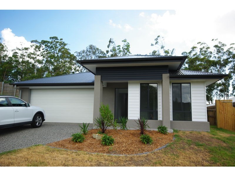 11 Sea Breeze Place, Little Mountain QLD 4551