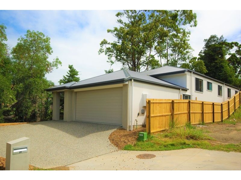 20 Sea Breeze Place, Little Mountain QLD 4551