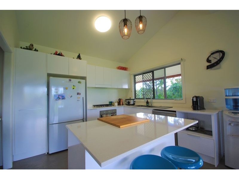 12 Jirrima Crescent, Cooroibah QLD 4565