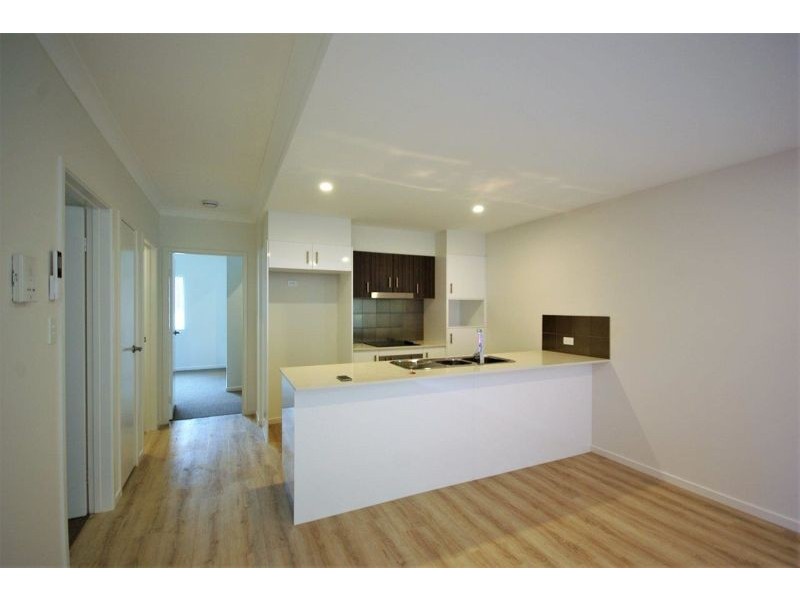 Unit 1/2 University Road, Mitchelton QLD 4053