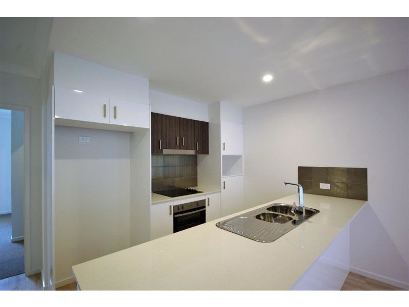 Unit 1/2 University Road, Mitchelton QLD 4053